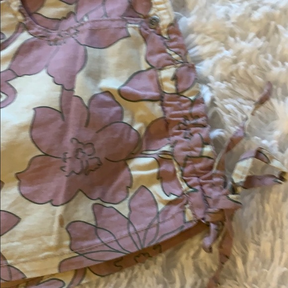 Mini shorts - Picture 3 of 8